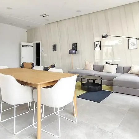 Urban Sky Serviced By P&o 26h Apartment *